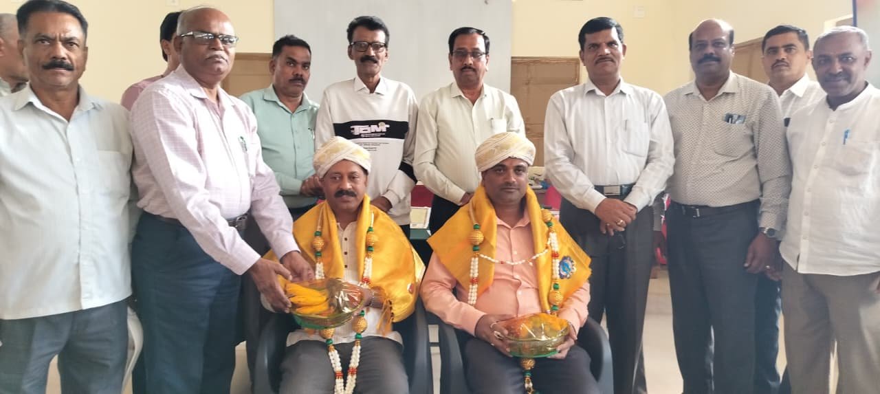 ಬೋಧಕೇತರ ನೌಕರರ ಸಂಘಕ್ಕೆ ರಾಜ್ಯಮಟ್ಟಕ್ಕೆ ಆಯ್ಕೆಯಾದ ಕಾರ್ಯದರ್ಶಿ ಗಳಿಗೆ ಸನ್ಮಾನ